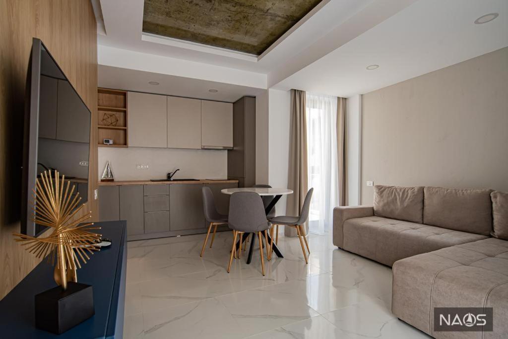 Naos Residence ナボダリ エクステリア 写真